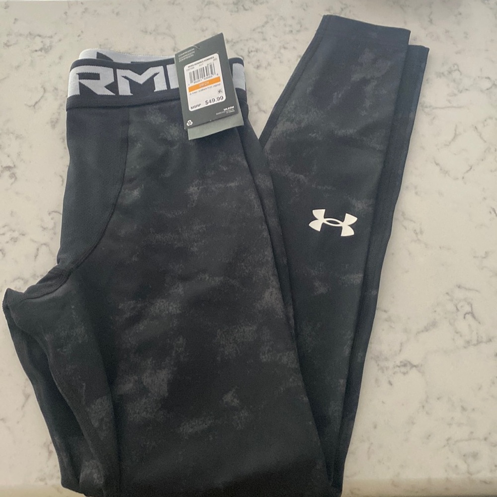 Under Armour Mens Cold Gear NWT size small